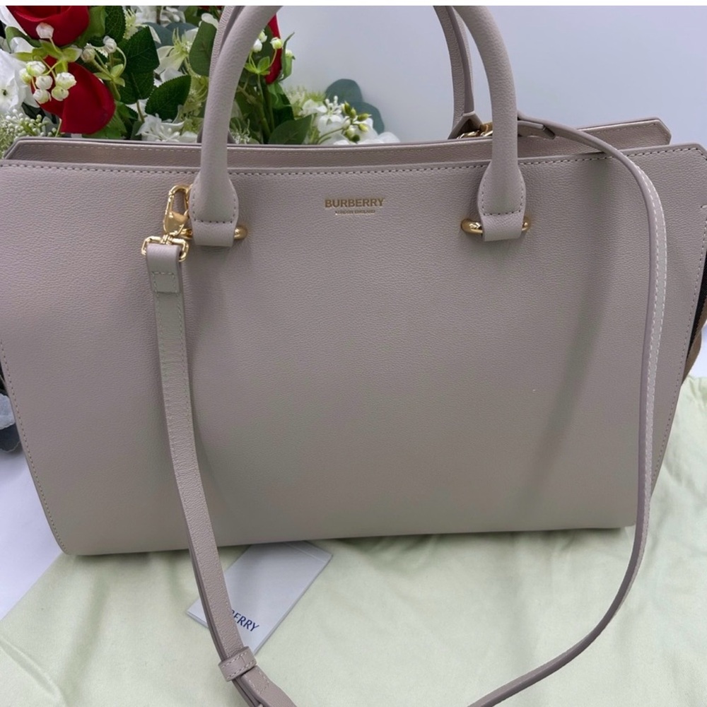 Women's Burberry large banwell canvas and leather satchel/shoulder bag NWT - Picture 12 of 16